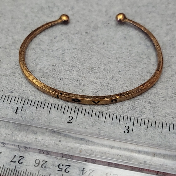 Brass "Love" bangle - Picture 9 of 9
